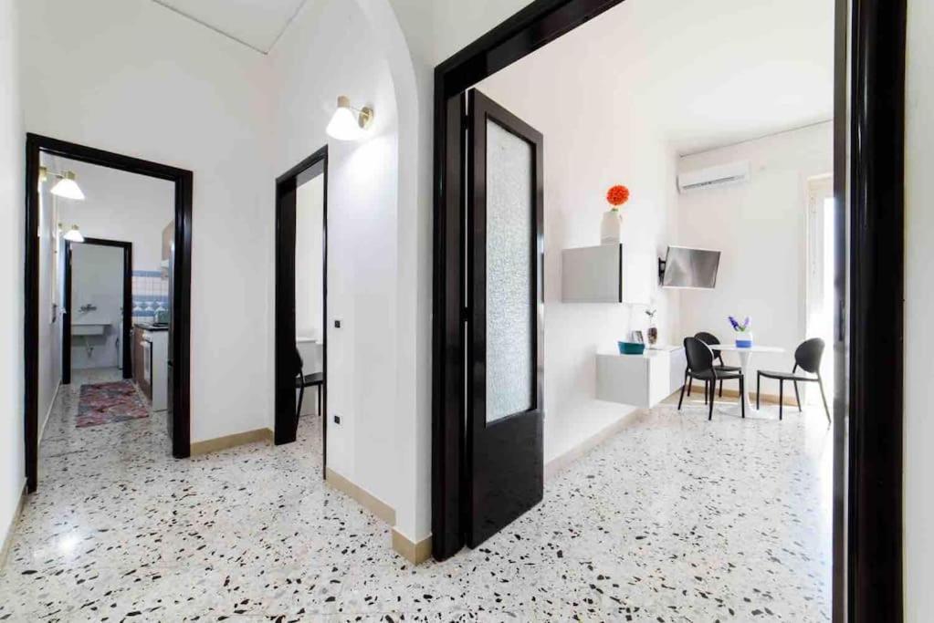 Casa Vivi Διαμέρισμα Σαλέρνο Εξωτερικό φωτογραφία