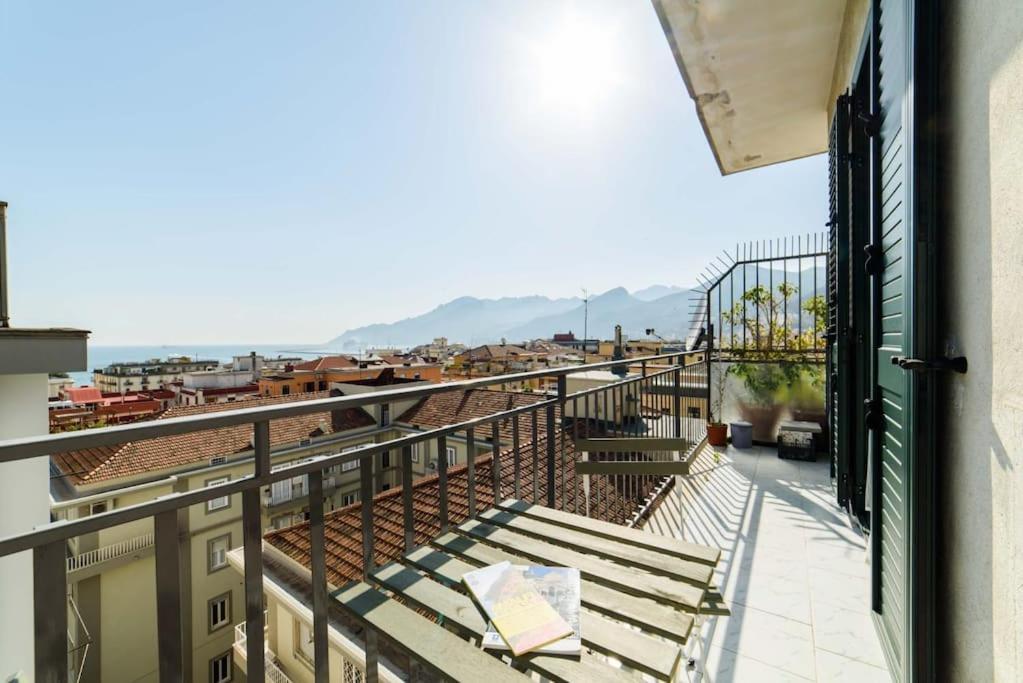 Casa Vivi Διαμέρισμα Σαλέρνο Εξωτερικό φωτογραφία